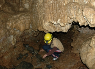  Espeleología en el Morvan 